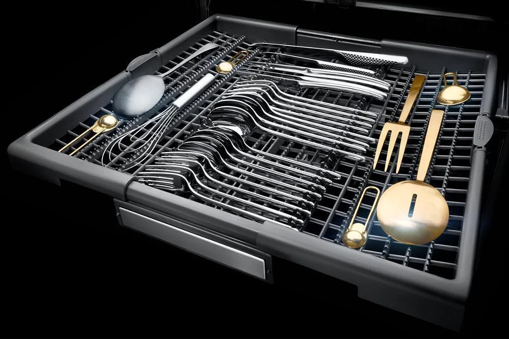 Precise Fit Flexible 3rd Rack for Cutlery