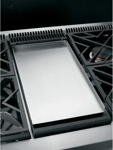 Stainless steel and aluminum-clad griddle