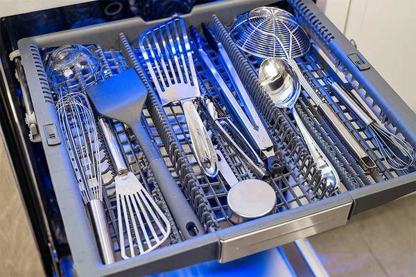 Spacious Adjustable Chef s Tool Drawer