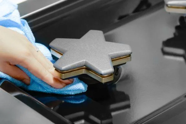 QuickClean Base(R) allows for easy cleaning